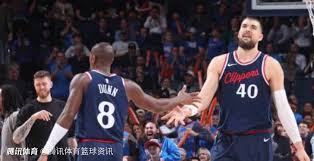 社交媒体上 社交媒体上